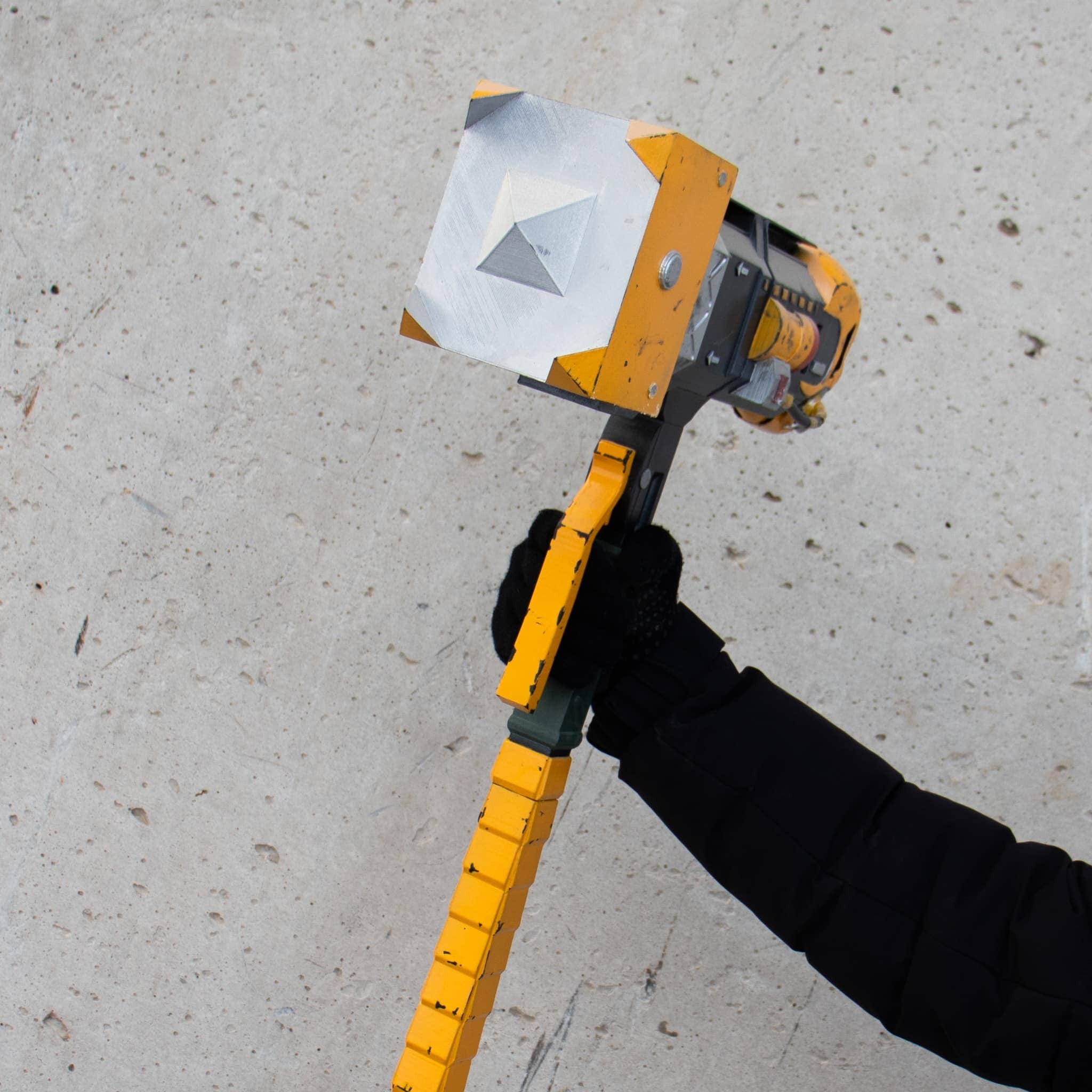 Caustic Heirloom Death Hammer apex legends prop replica 20