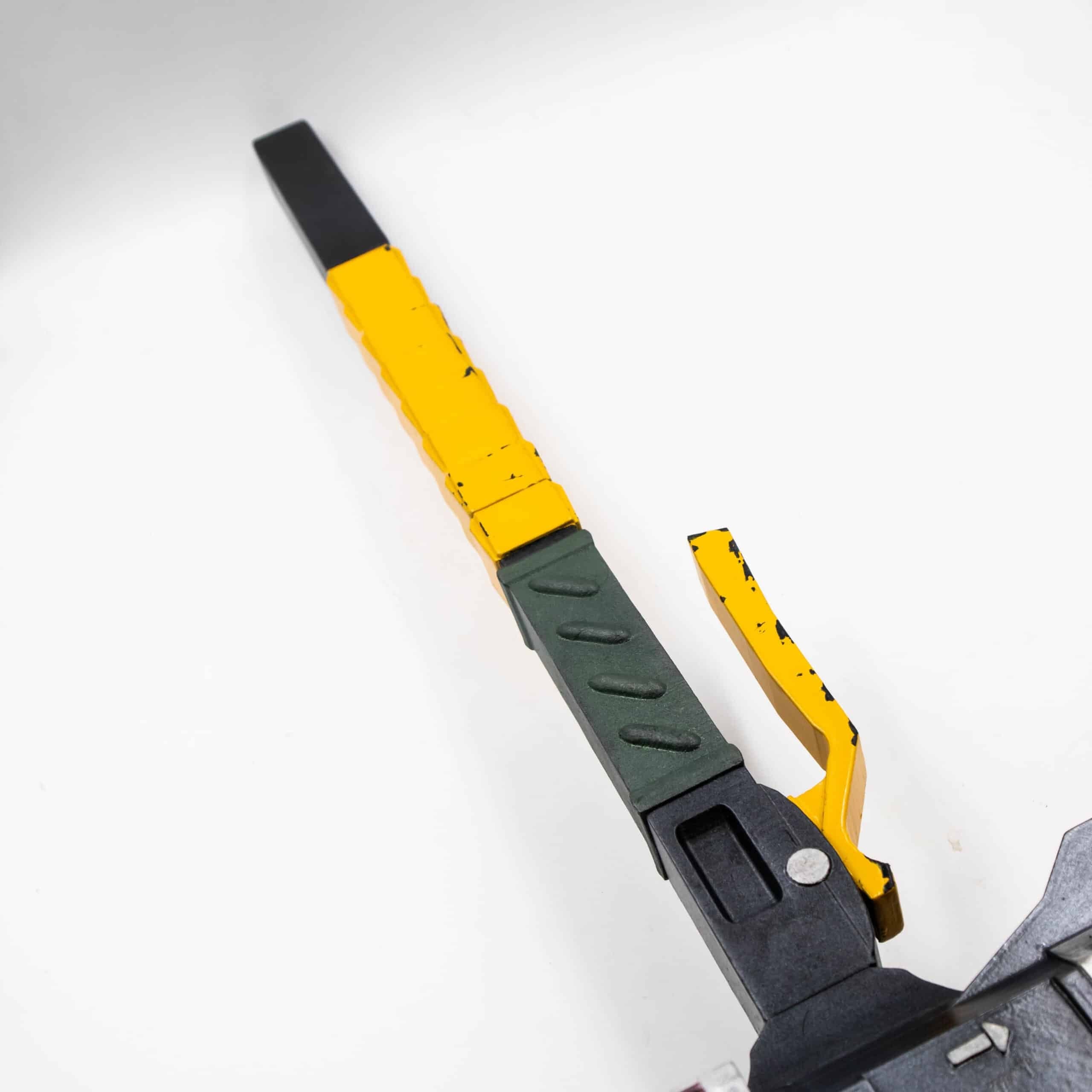 Caustic Heirloom Death Hammer apex legends prop replica 16