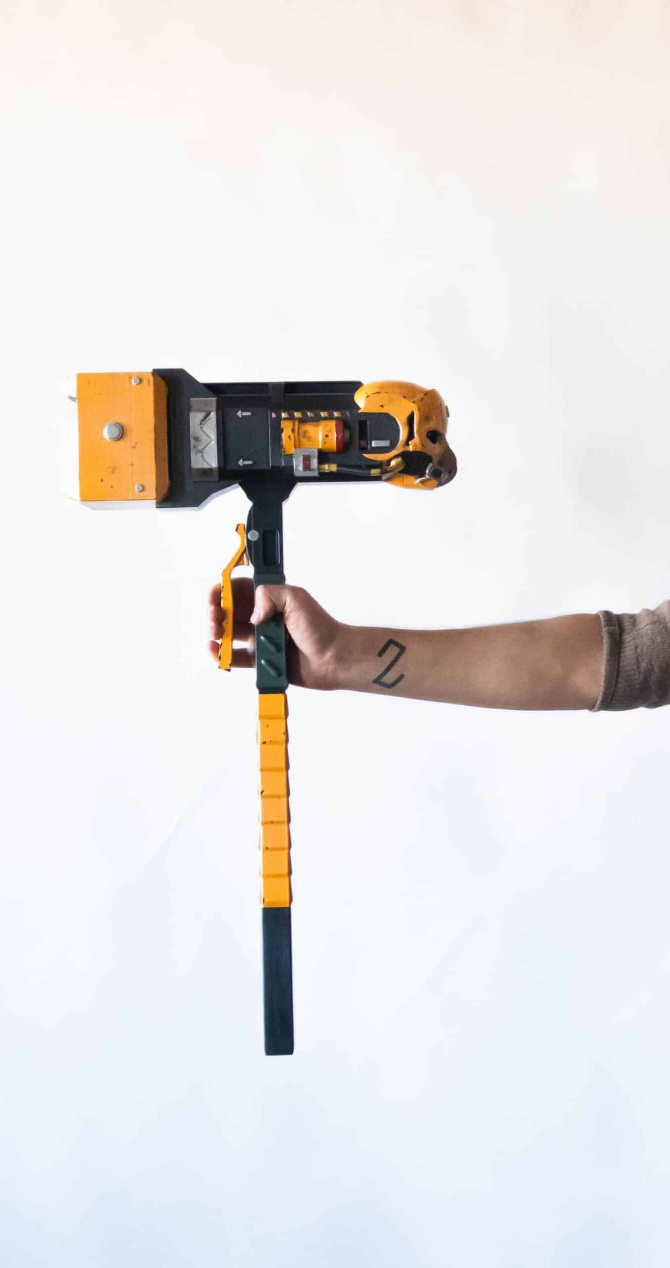 Caustic Heirloom Death Hammer apex legends prop replica 4