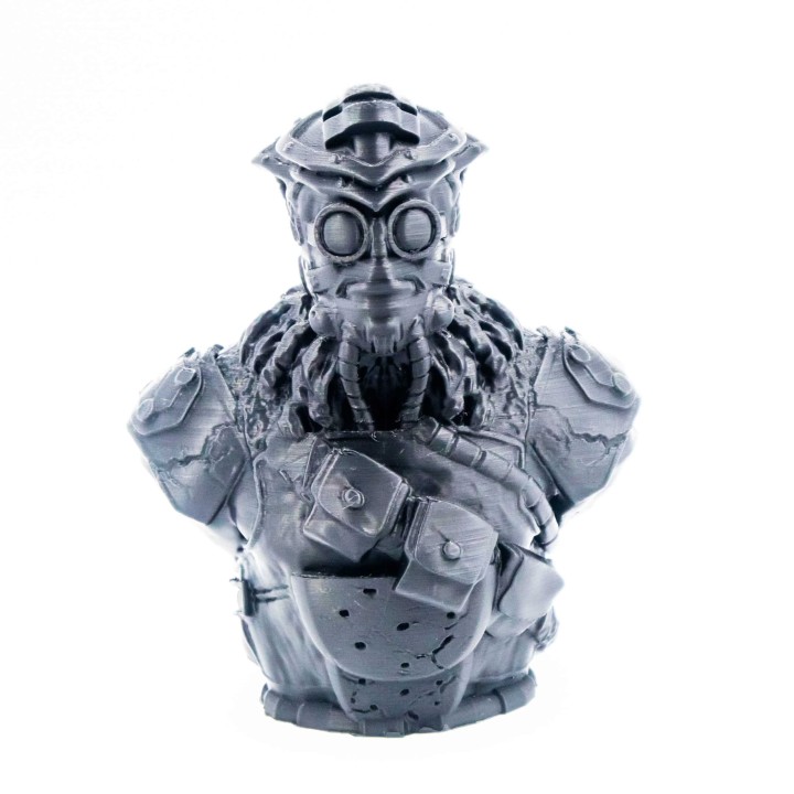 Bloodhound Bust - Apex Legends