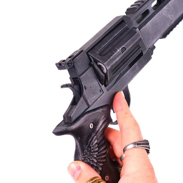 RSH 12 Requiem Magnum Revolver Battle Scar Replica Prop From Resident Evil By Blasters4Masters 5