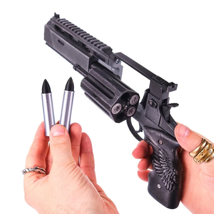 RSH 12 Requiem Magnum Revolver Battle Scar Replica Prop From Resident Evil By Blasters4Masters 13