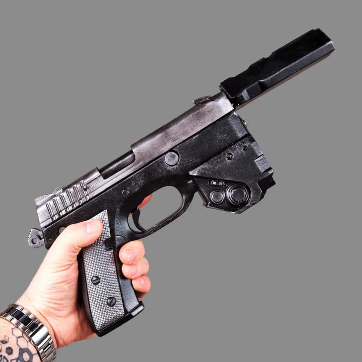 Her Majesty PREMIUM EDITION Replica Prop From Cyberpunk 2077 By Blasters4Masters 1