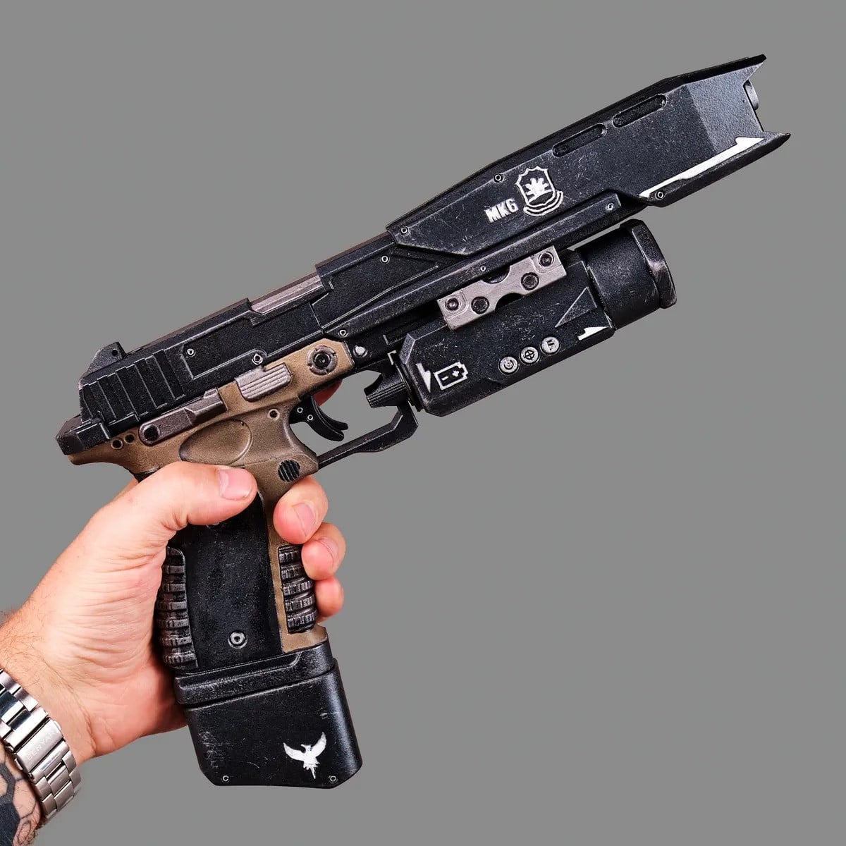 Smart Pistol MK6 Premium Edition Replica Prop From Titanfall 2 By Blasters4Masters 1