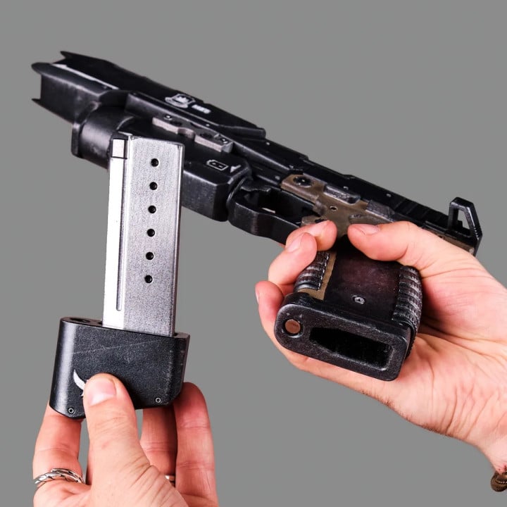 Smart Pistol MK6 Premium Edition Replica Prop From Titanfall 2 By Blasters4Masters 9