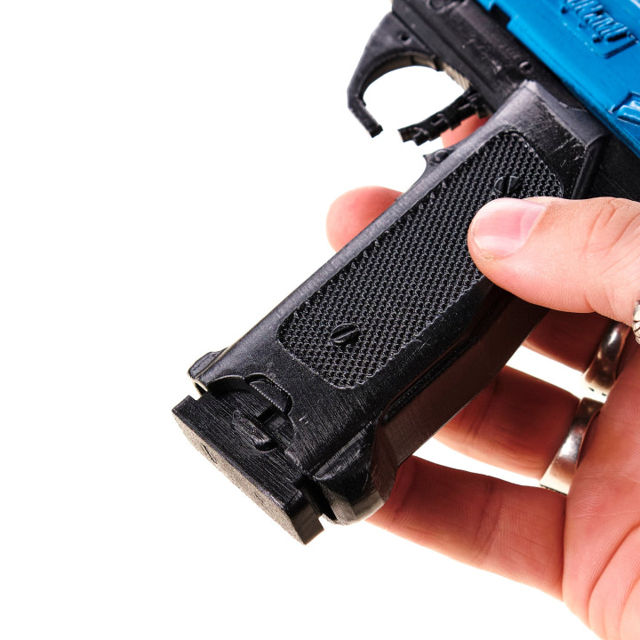 Tsunami Defense Systems Gun Replica Prop From Cyberpunk 2077 By Blasters4Masters 2