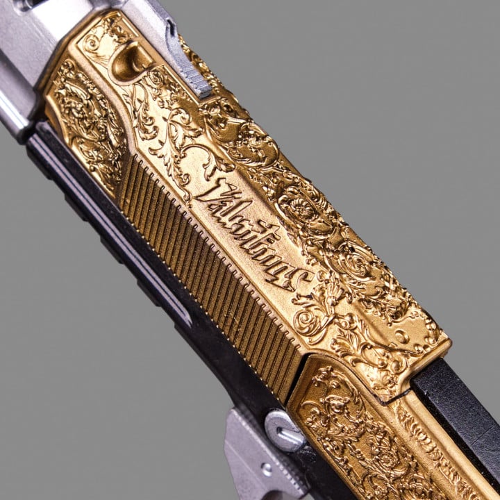La Chingona Dorada Pistol PREMIUM Replica Prop From Cyberpunk 2077 By Blasters4Masters 7