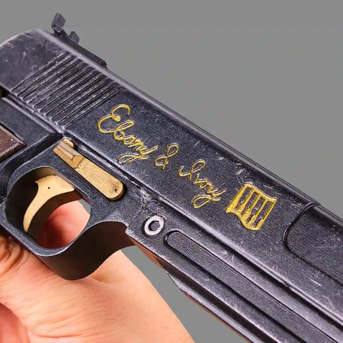 Ebony Ivory PREMIUM Replica Prop From Devil May Cry By Blasters4Masters 7