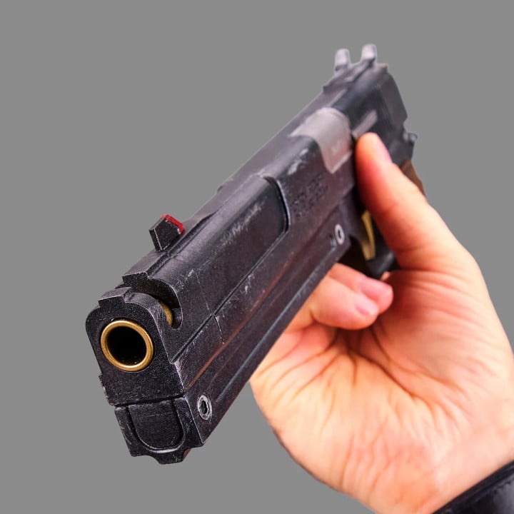 Ebony Ivory PREMIUM Replica Prop From Devil May Cry By Blasters4Masters 9
