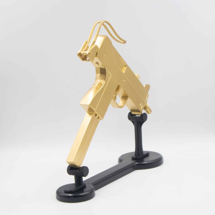 Golden uzi prop replica 7