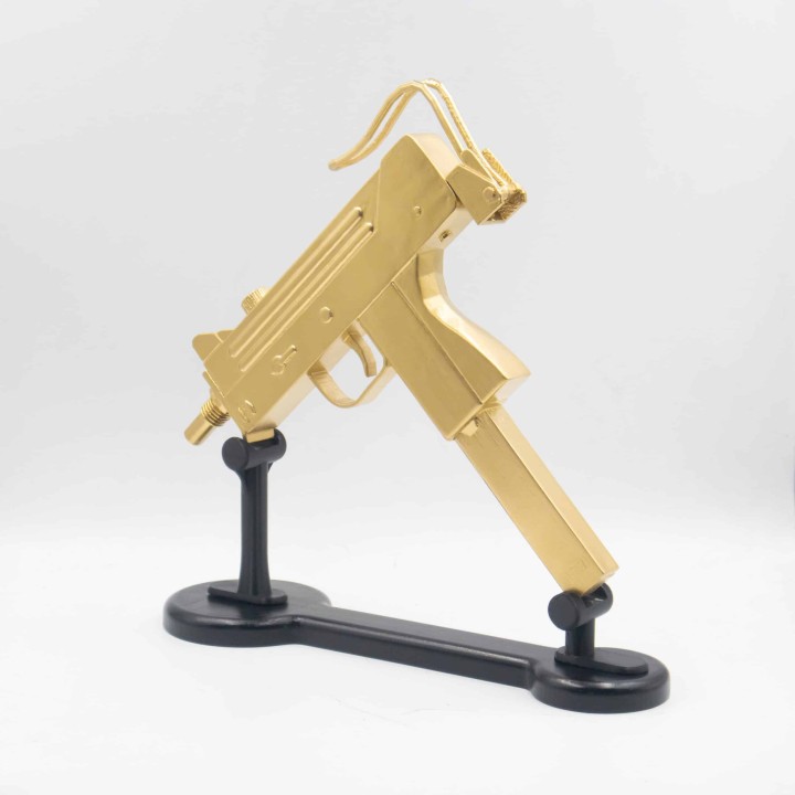 Golden uzi prop replica 6