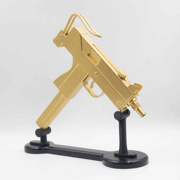 Golden uzi prop replica 2