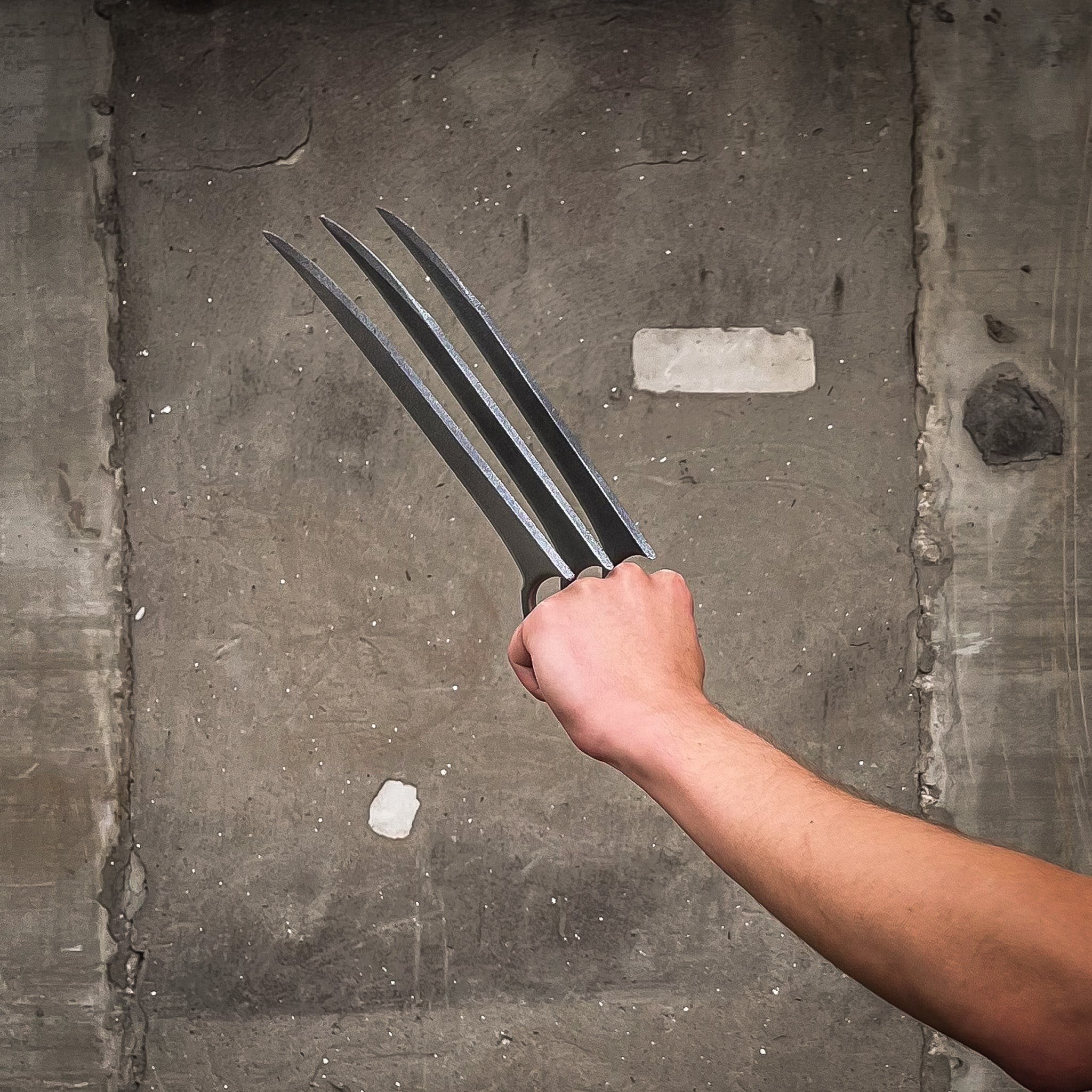 wolverine claws props replicas
