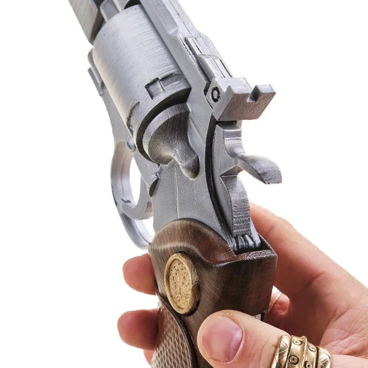 Silver Serpent Barrys 44 Magnum Replica Prop From Resident Evil By Blasters4Masters 5