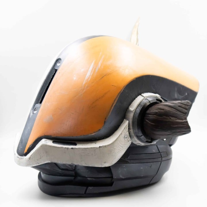 lord shaxx helmet destiny 2 1