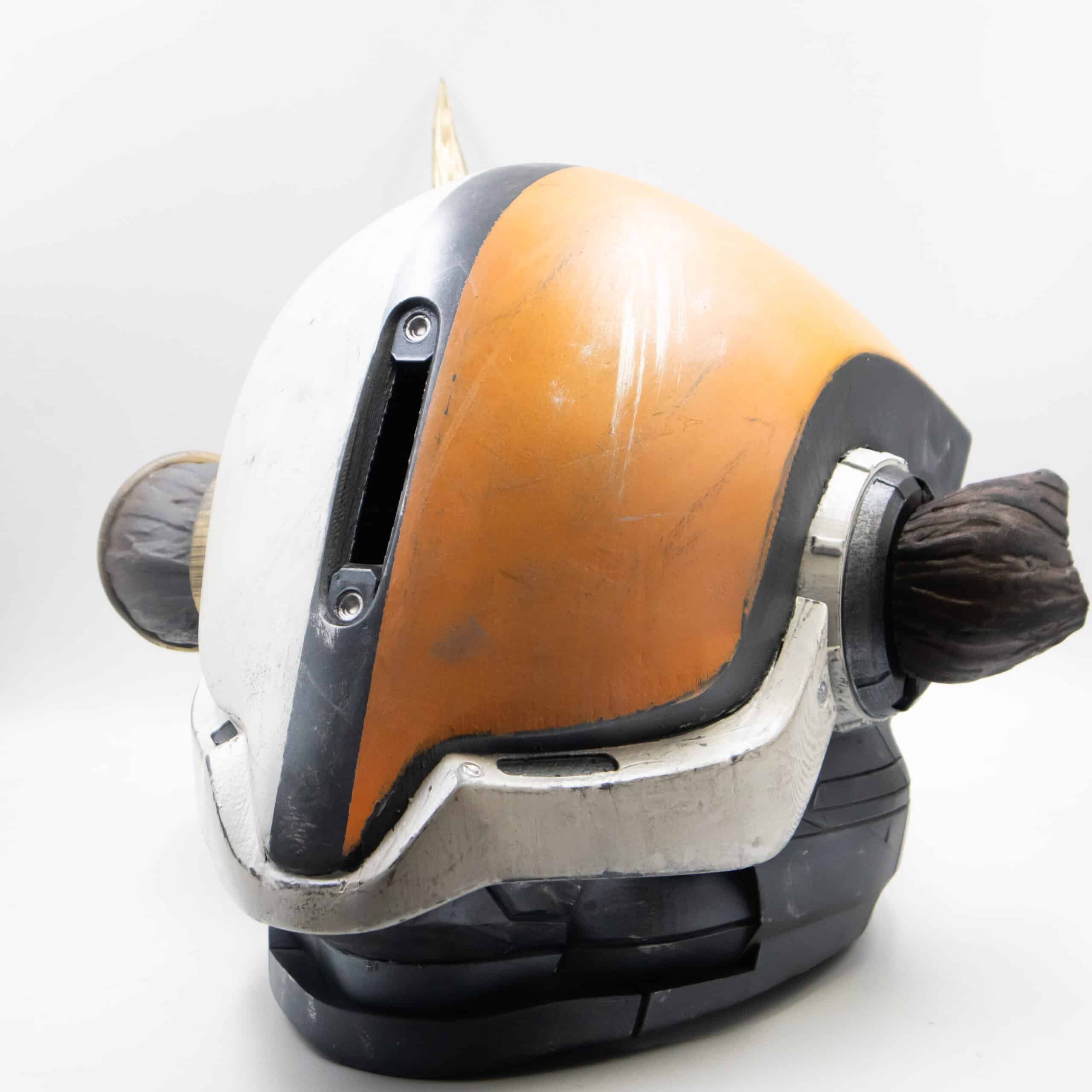 lord shaxx helmet destiny 2 6
