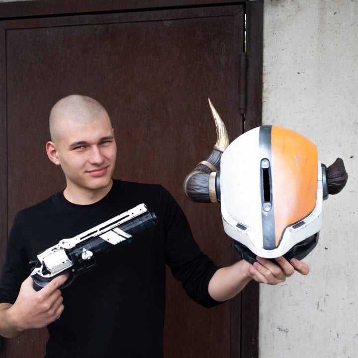 lord shaxx helmet destiny 2 19