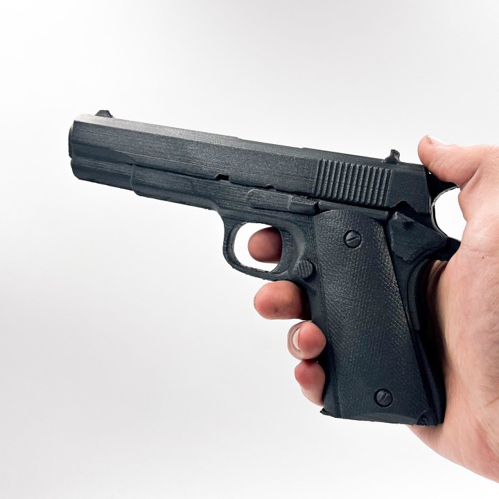 Colt M1991 Prop 3