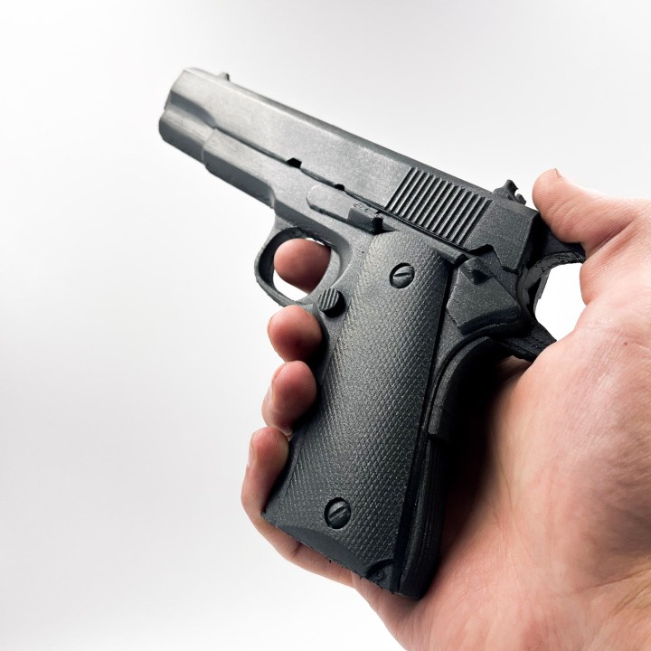Colt M1991 Prop 5