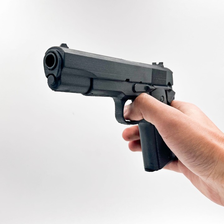 Colt M1991 Prop 6