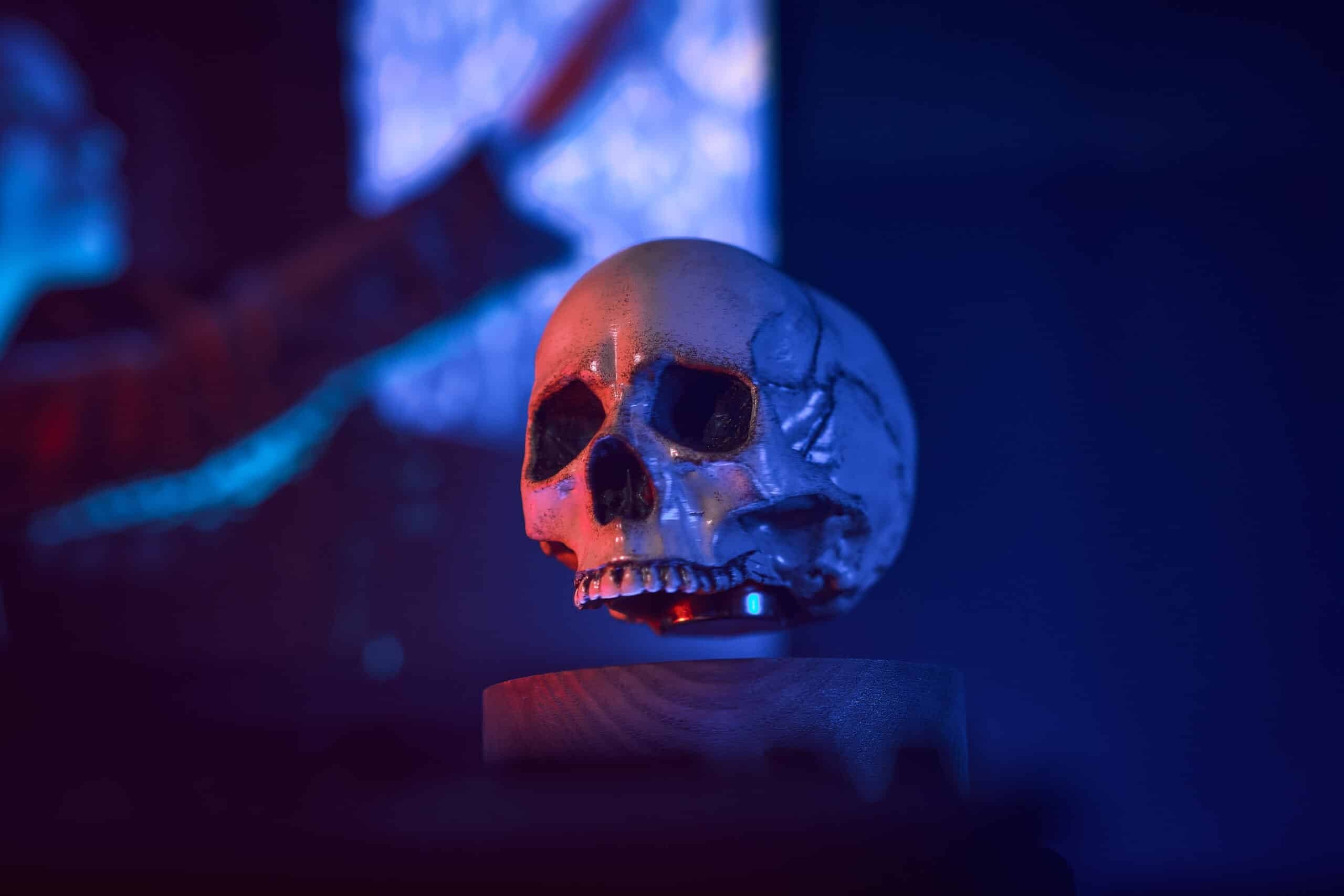 Floating skull levitating hovering home decor 9