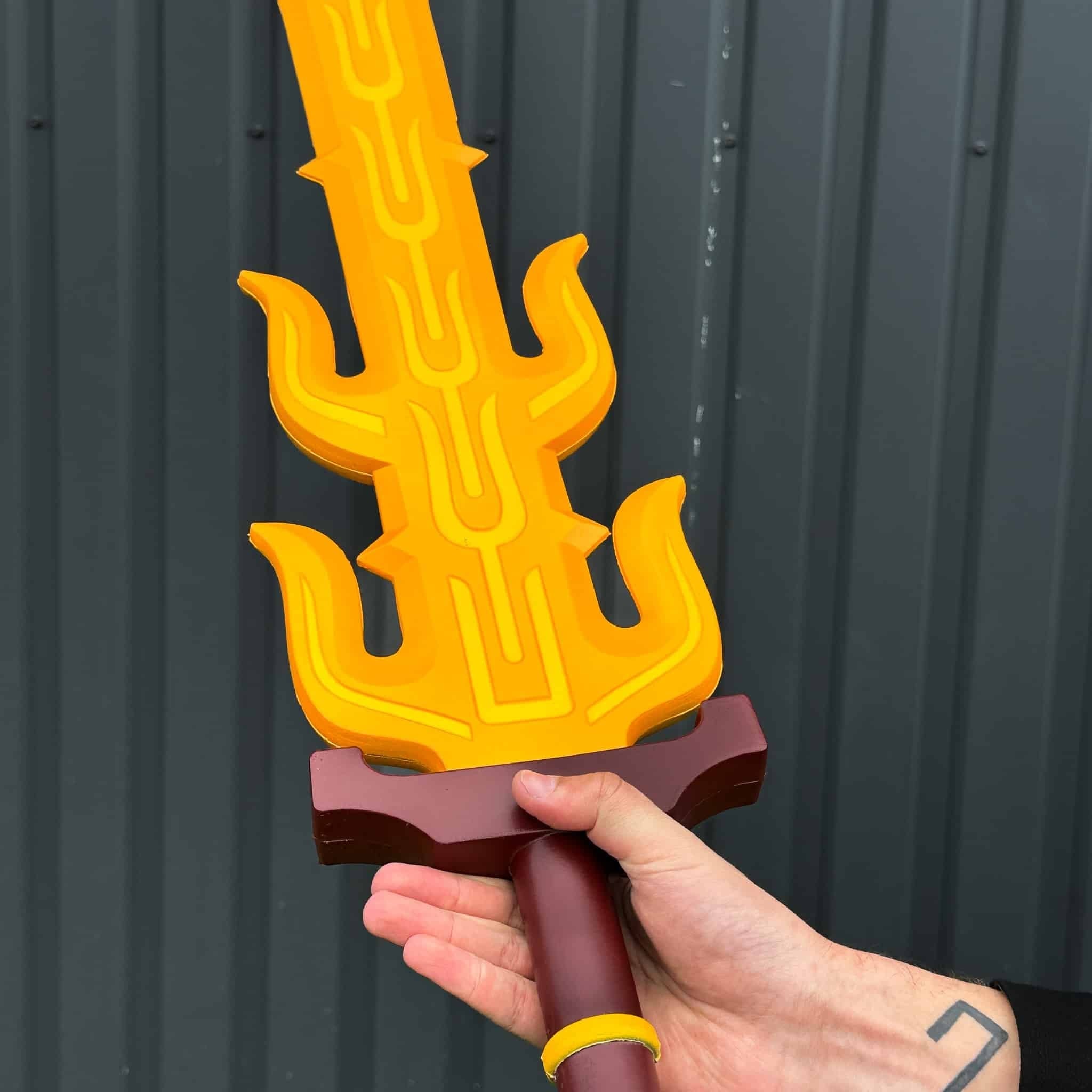 Great Flameblade prop replica The Legend of Zelda