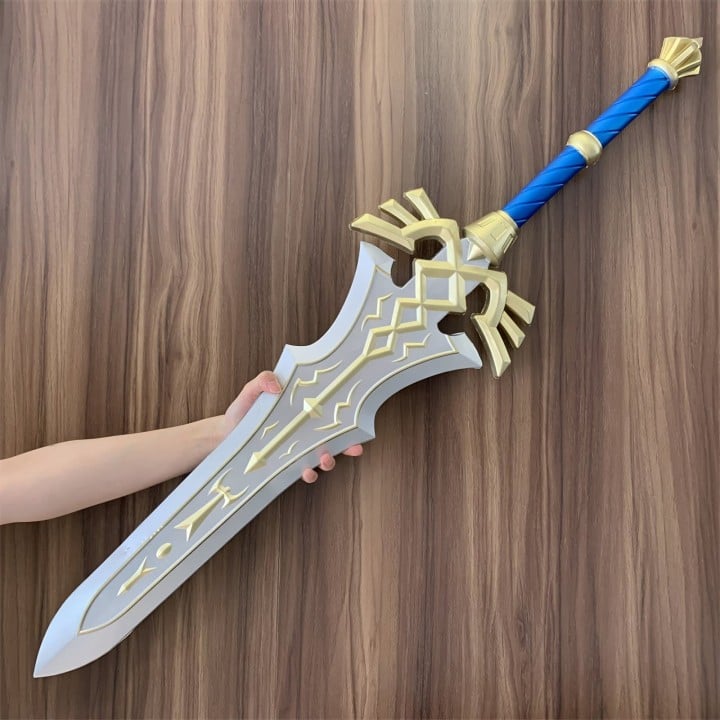 Elegant Royal Broadsword replica inspired by The Legend of Zelda, handcrafted from safe PU rubber, perfect for cosplay or gaming