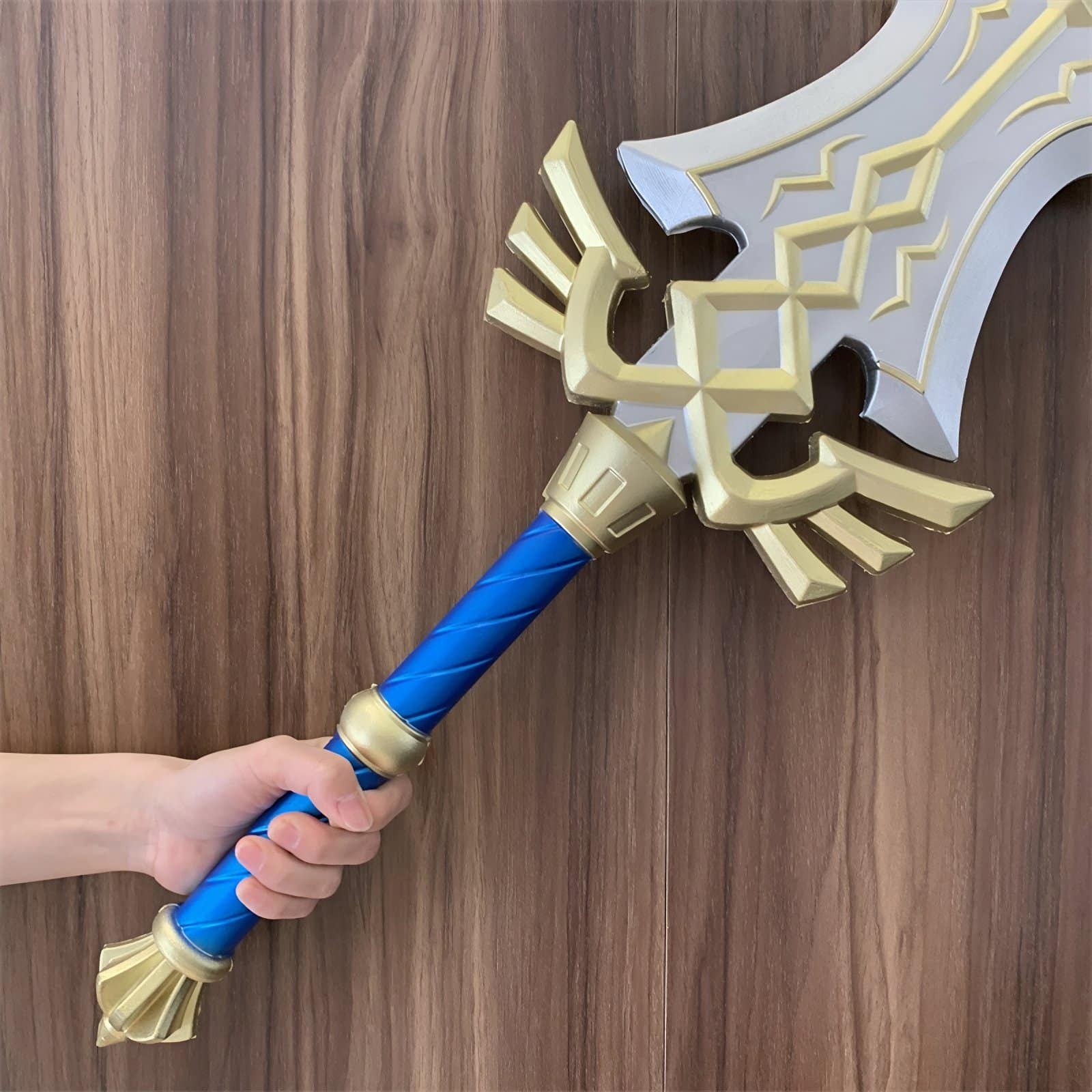 Elegant Royal Broadsword replica inspired by The Legend of Zelda, handcrafted from safe PU rubber, perfect for cosplay or gaming