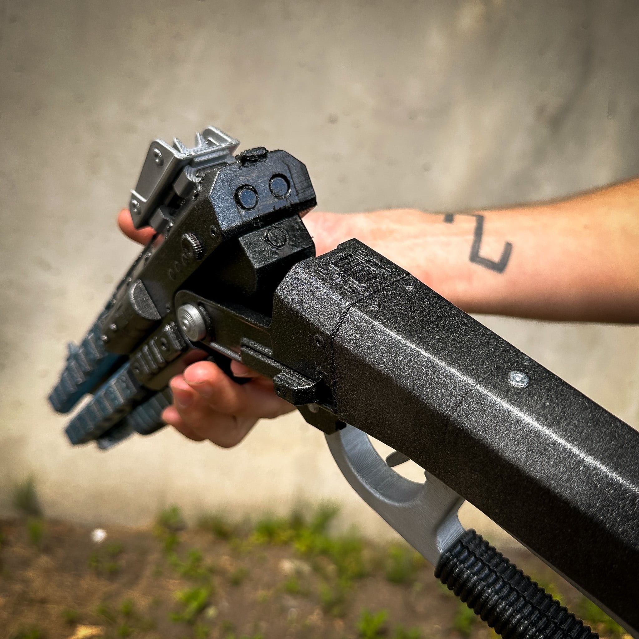 Peacekeeper Shotgun prop replica Apex Legends