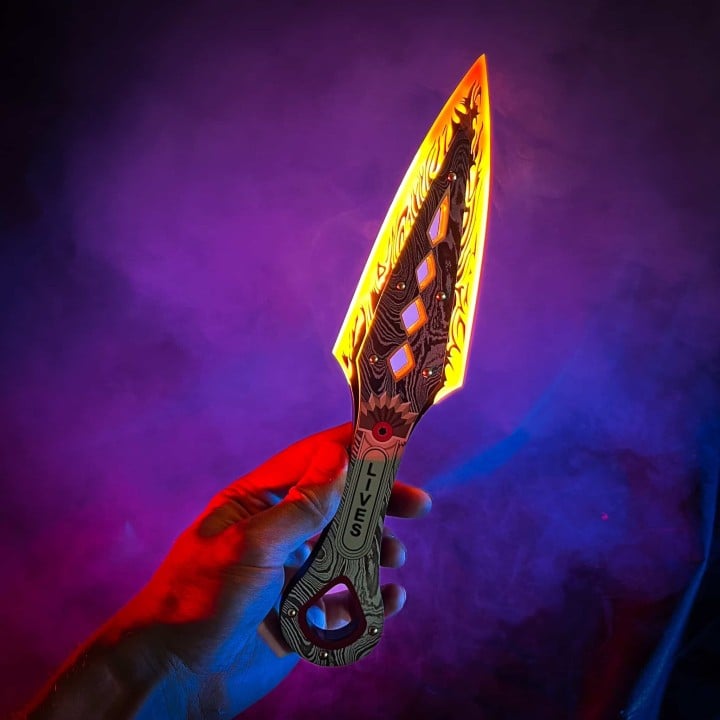 Kunai-Knife-With-Lights—Apex-Legends-21