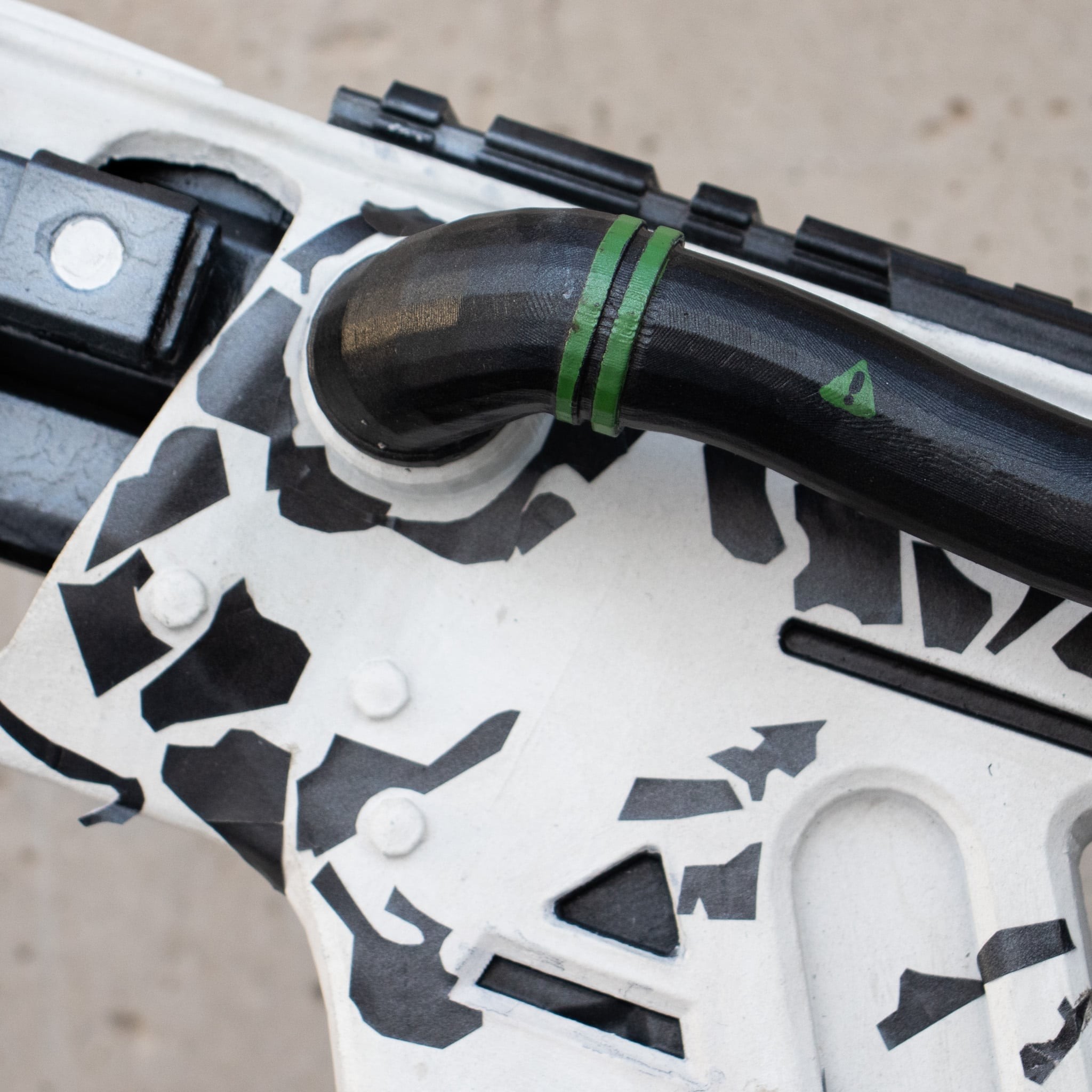 R99 – Outlands Avalanche – Apex Legends PROP 4