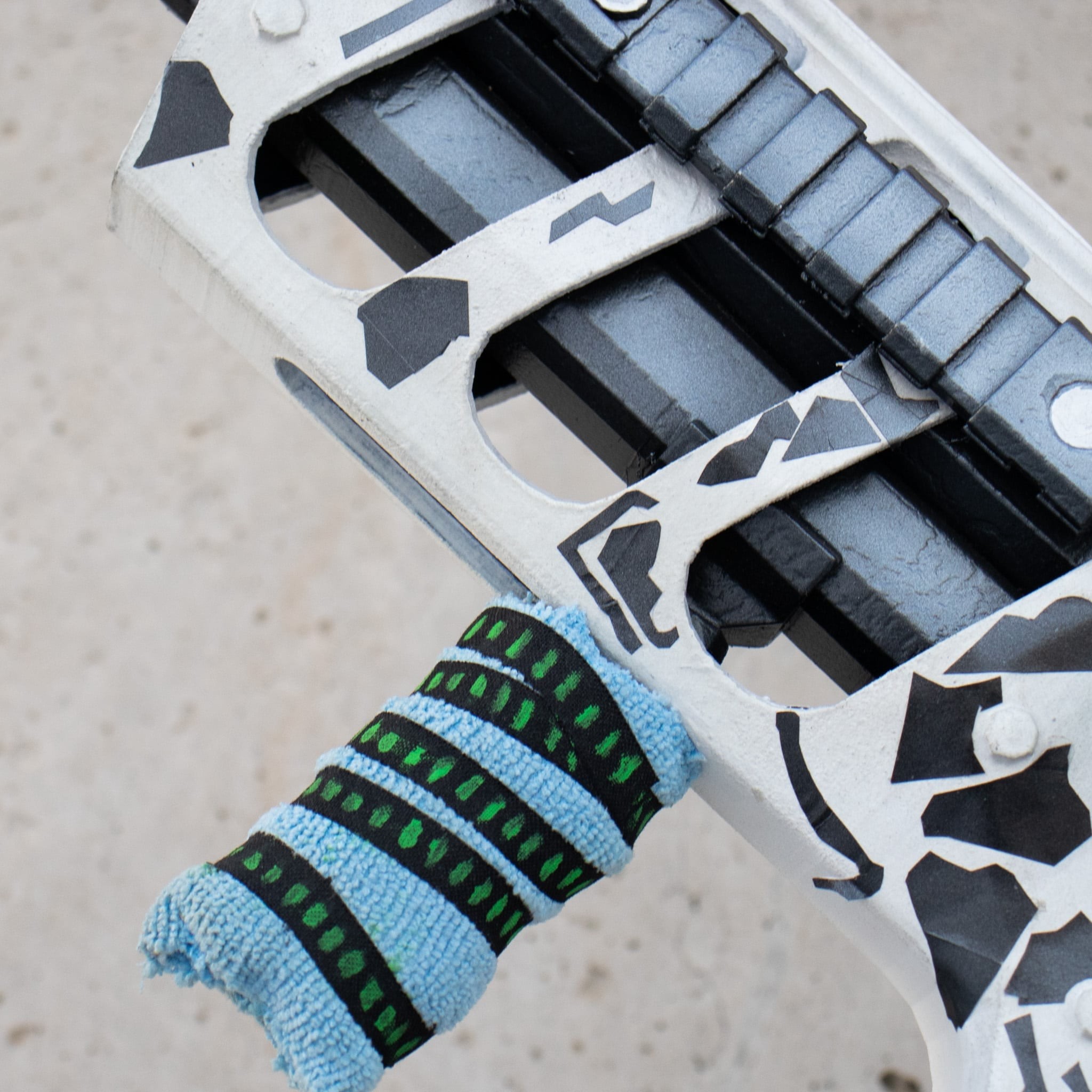 R99 – Outlands Avalanche – Apex Legends PROP 6