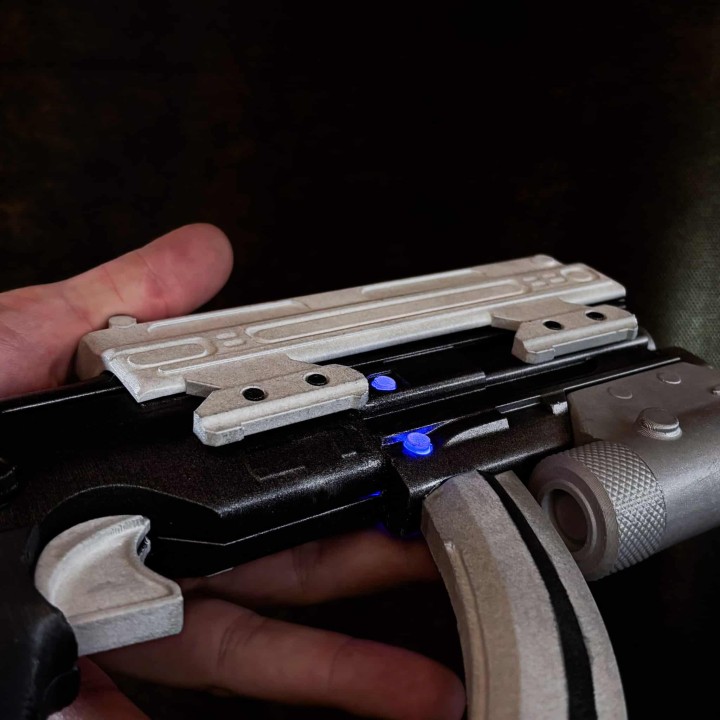 Forerunner LED Replica Prop Destiny 2 by Blasters4Masters