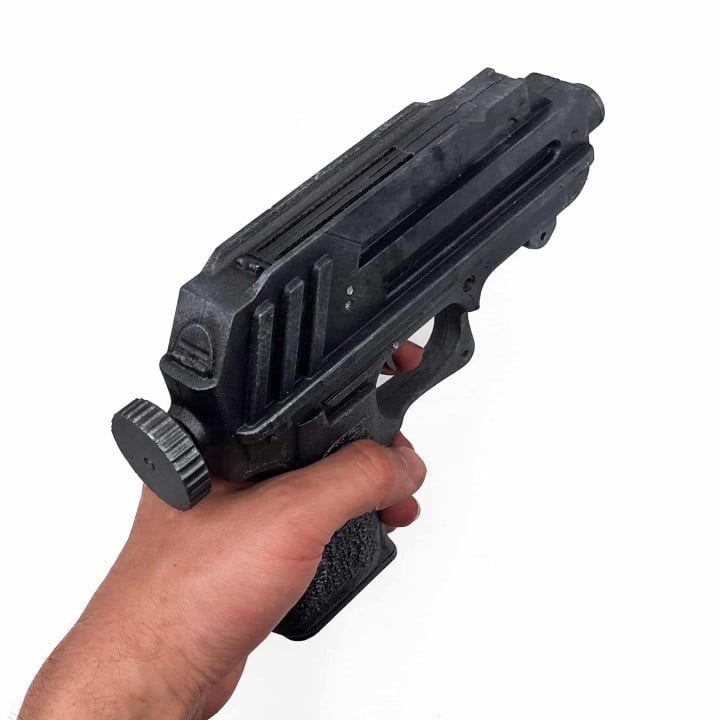 Star Wars DC-17 Hand Blaster Prop Replica