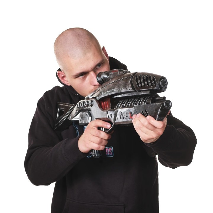 M 8 Avenger Gun Prop Replica From Mass Effect By Blasters4Masters 3
