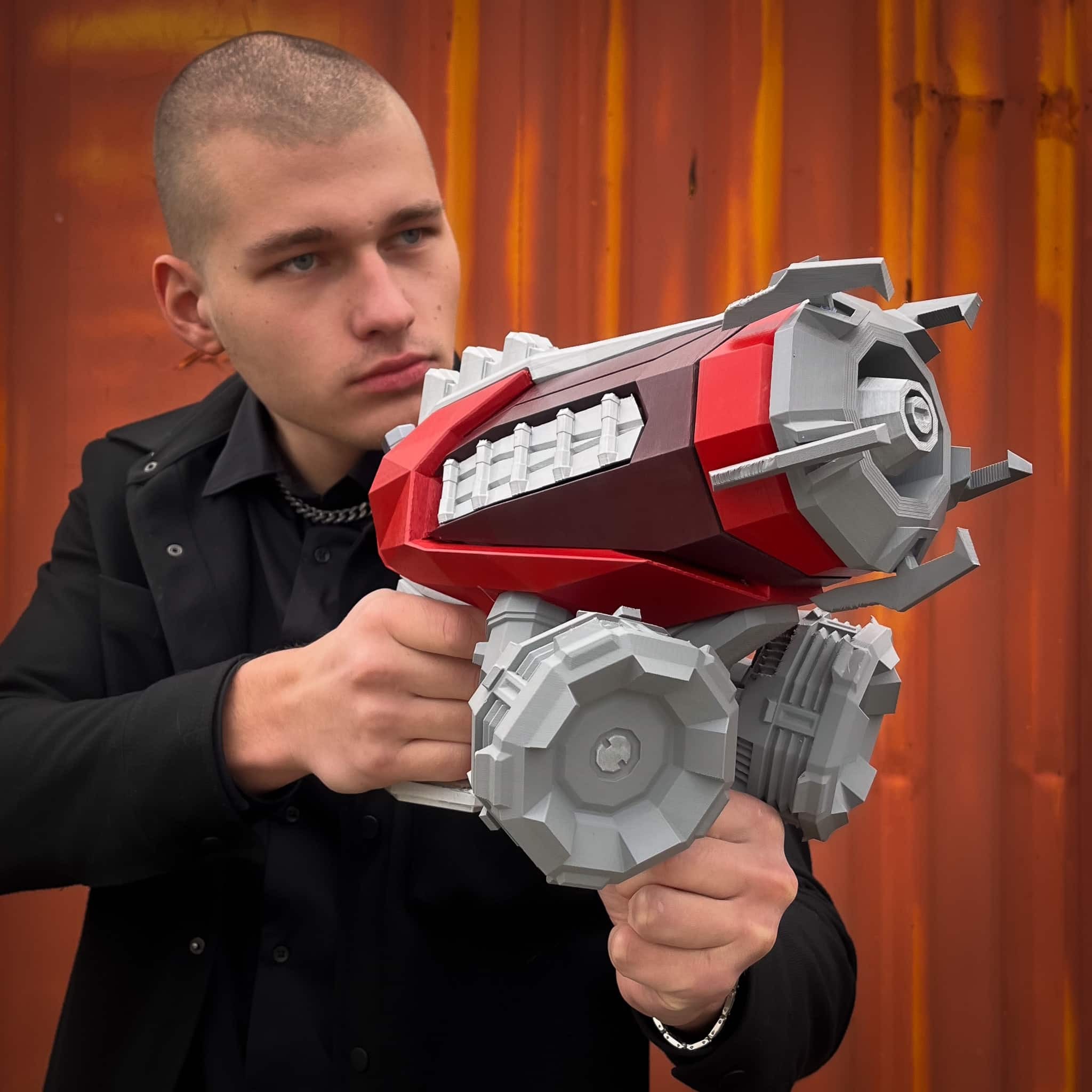 Experimental Plasma Charger – Deep Rock Galactic prop replica by Blasters4Masters