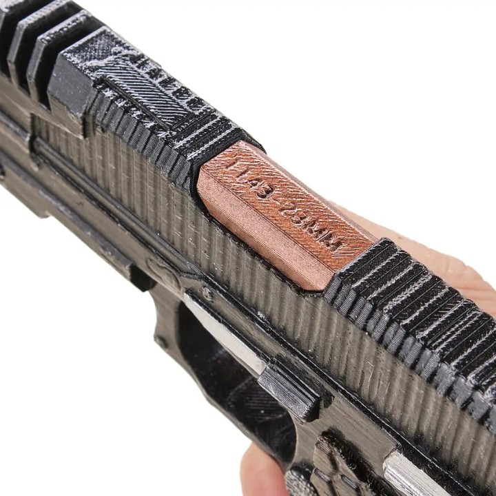 P2020 Replica Prop From Apex Legends By Blasters4Masters 6