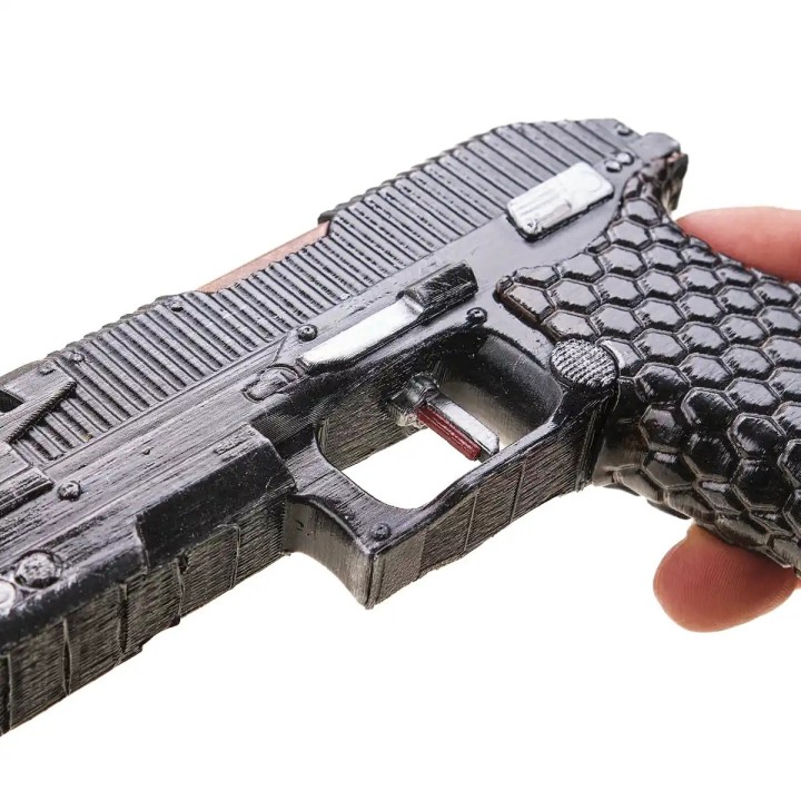P2020 Replica Prop From Apex Legends By Blasters4Masters 3