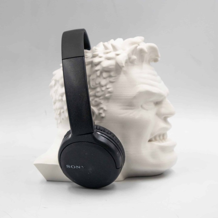 Hulk Headset stand (5)