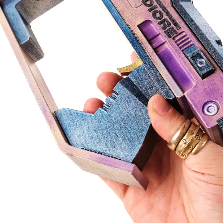 Tediore Handgun Replica Prop From Borderlands 2 By Blasters4Masters 2