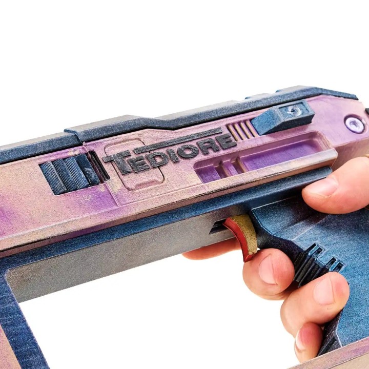 Tediore Handgun Replica Prop From Borderlands 2 By Blasters4Masters 5