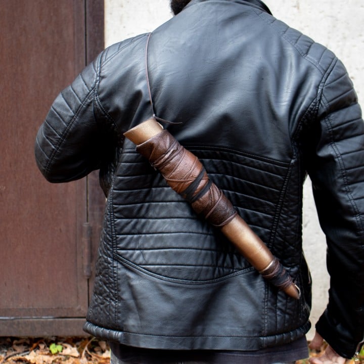 Lara Croft Quiver 8