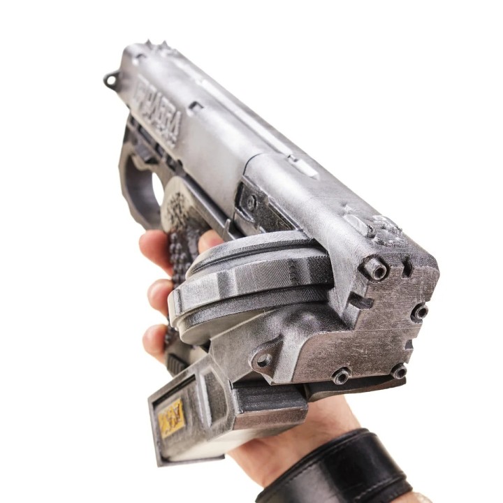 DR12 Quasar Replica Prop From Cyberpunk 2077 By Blasters4Masters 2