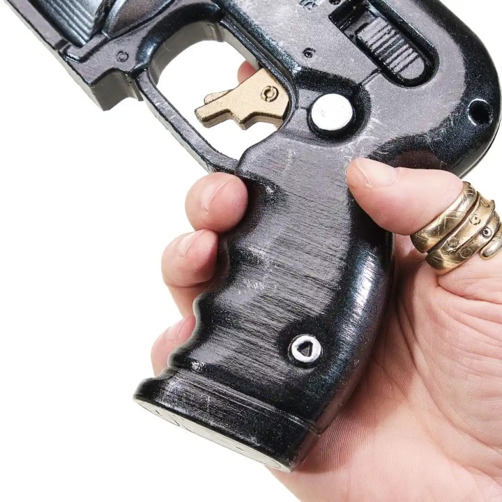 DR5 Nova Replica Prop From Cyberpunk 2077 By Blasters4Masters