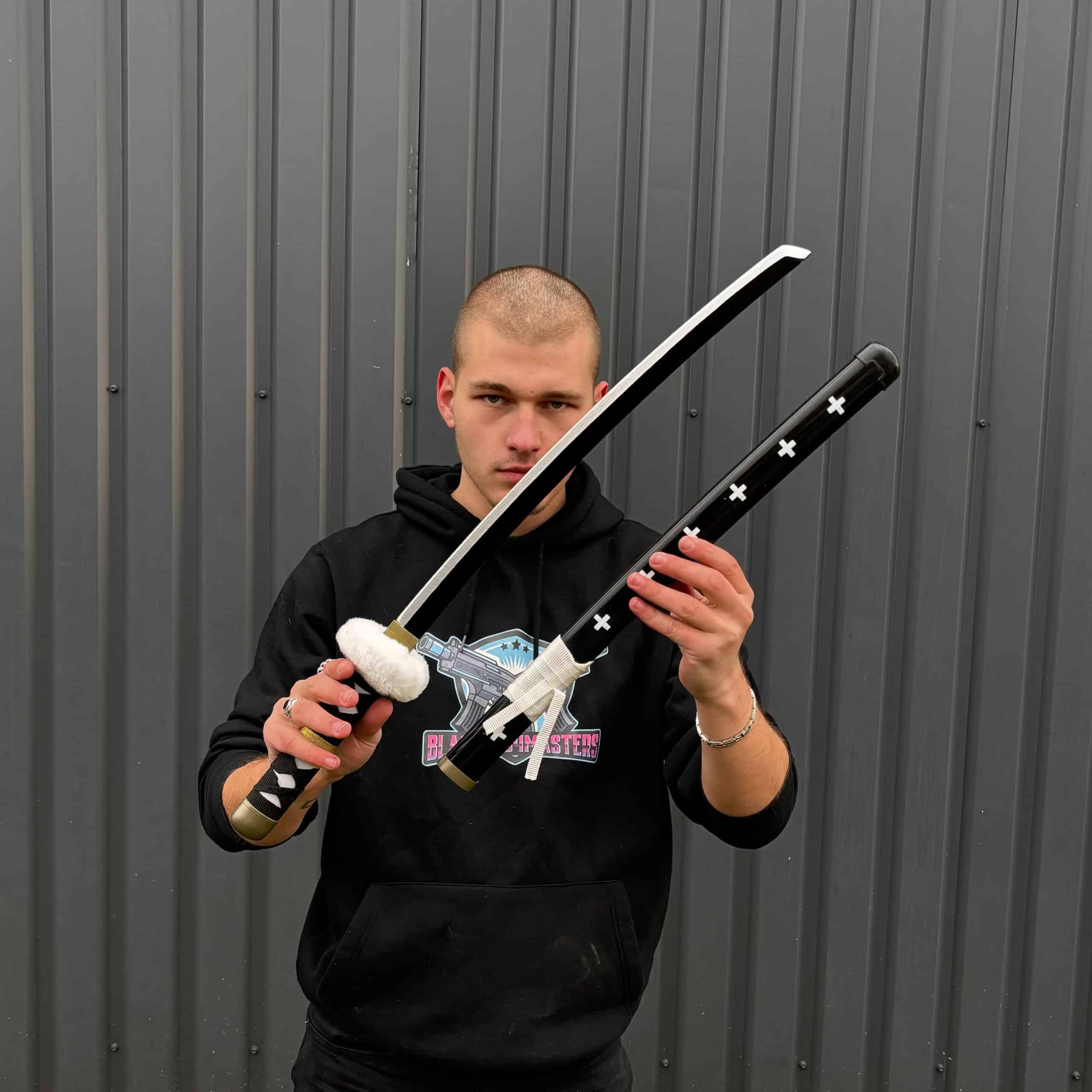 Trafagar kaws kikoku katana prop by blaster4masters (5)