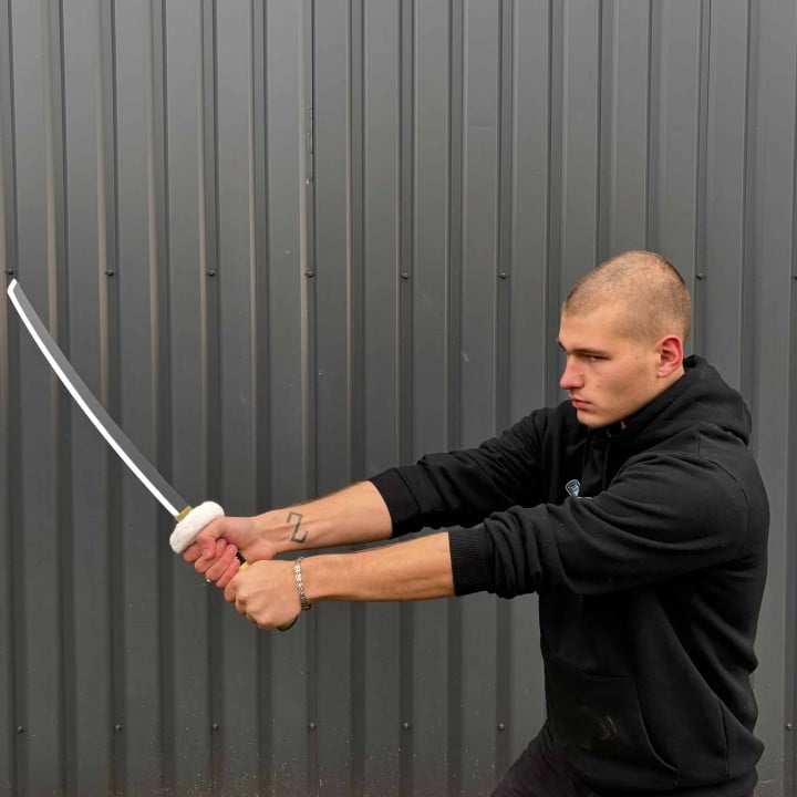 Trafagar kaws kikoku katana prop by blaster4masters (5)