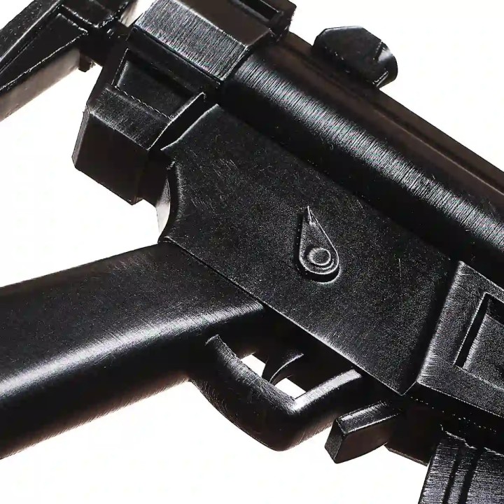 Submachine Gun SMG Replica Prop From Half Life By Blasters4Masters 12