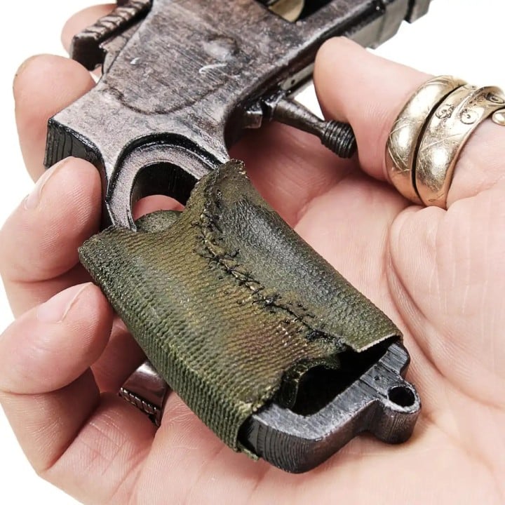 Revolver Pistol Replica Prop From Metro Exodus By Blasters4Masters 5