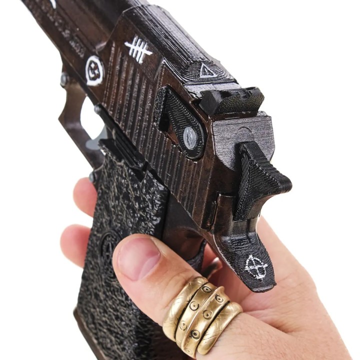 Desert Eagle Oxide Blaze Replica Prop From CS GO By Blasters4Masters 4