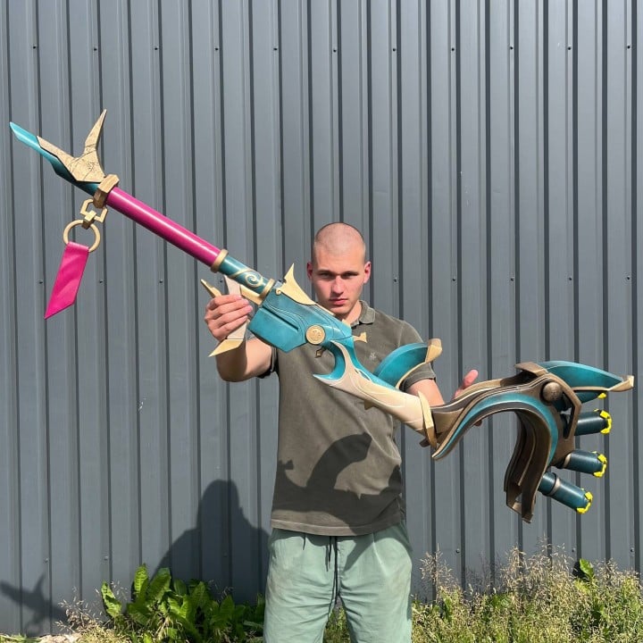 Jhin Ultimate Weapon - League of Legends Prop Replica by Blasters4Masters